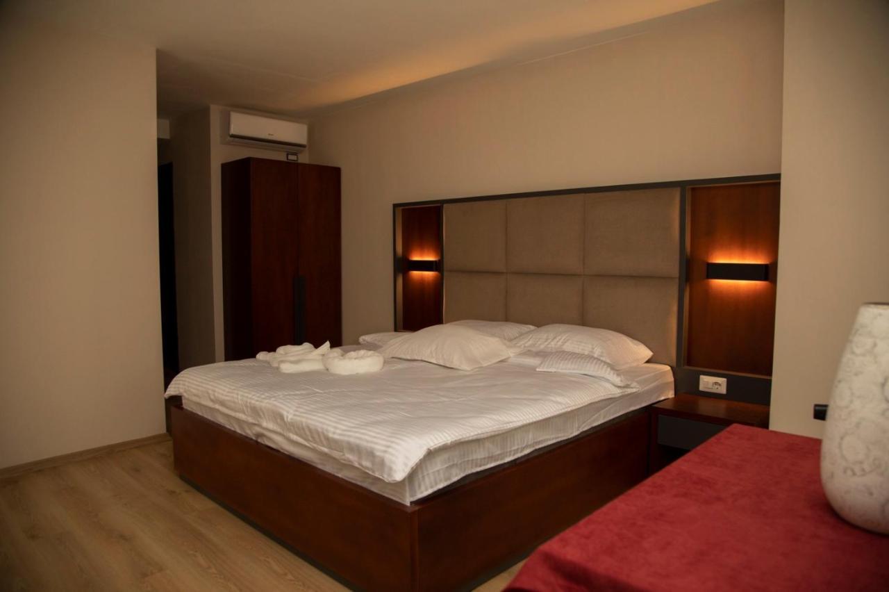 Hotel Oferta Prizren Exterior foto
