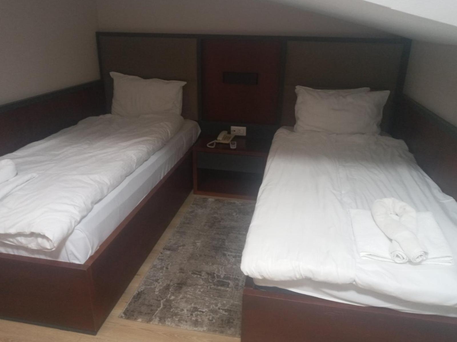 Hotel Oferta Prizren Exterior foto